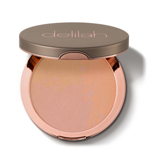 Delilah Pure Light Illuminating Powder &Scaron;vytėjimo suteikianti presuota pudra 9.9g veido kosmetika