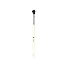 Dermacol Cosmetic brush for blending eye shadow with natural bristles D82 Moterims