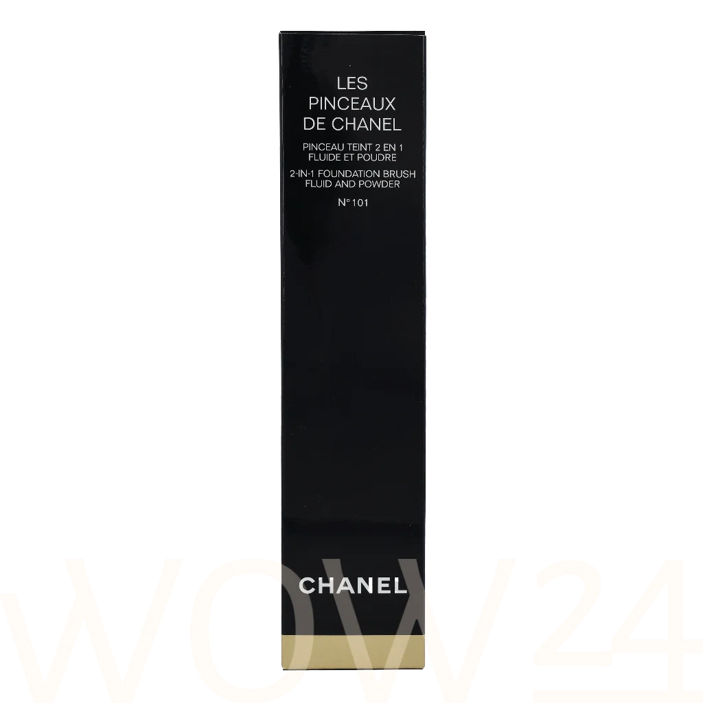 Chanel Les Pinceaux 2-In-1 Foundation Brush