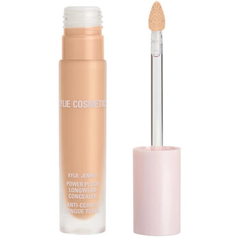 Kylie Cosmetics  Moterims