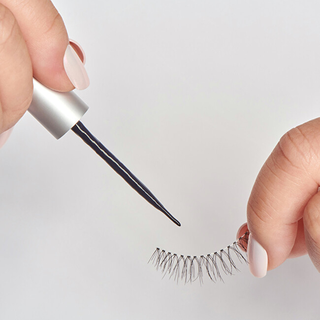 Kiss Super Stick 5-Day Extended Wear (Strip Lash Adhesive) 4.8 g Black dirbtinės blakstienos