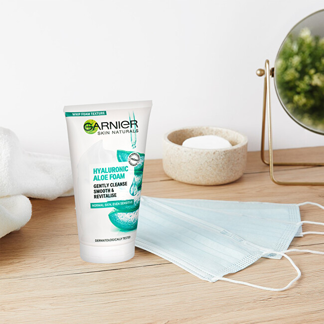 Garnier Cleansing skin foam Skin Natura l s (Hyaluronic Aloe Foam) 150 ml 150ml makiažo valiklis