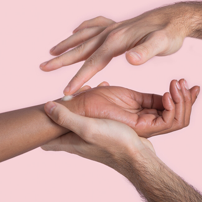 Goliate Edible massage and lubricating cream 2in1 BIO Coconut (Lubricating Cream) 50 ml 50ml sveikatos apsaugai