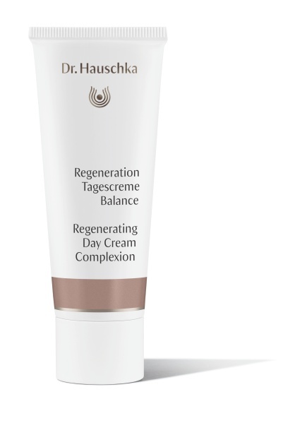 Dr. Hauschka Regenerating Day Cream Balance (Regenerating Day Cream) 40 ml 40ml vietinės priežiūros priemonė