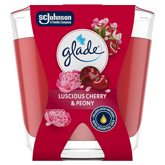 Glade Luscious Cherry & Peony scented candle 70 g kvepianti žvakė
