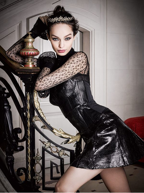 L&acute;Or&eacute;al Paris Mascara for 10x larger volume of lashes Volumissime Royal 7.9 ml Black 7.9ml blakstienų tu&scaron;as