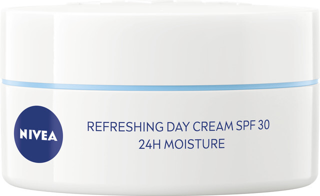 Nivea Moisturizing Day Cream SPF 30 Essential (Refreshing Day Cream) Drėkinamasis veido kremas Moterims