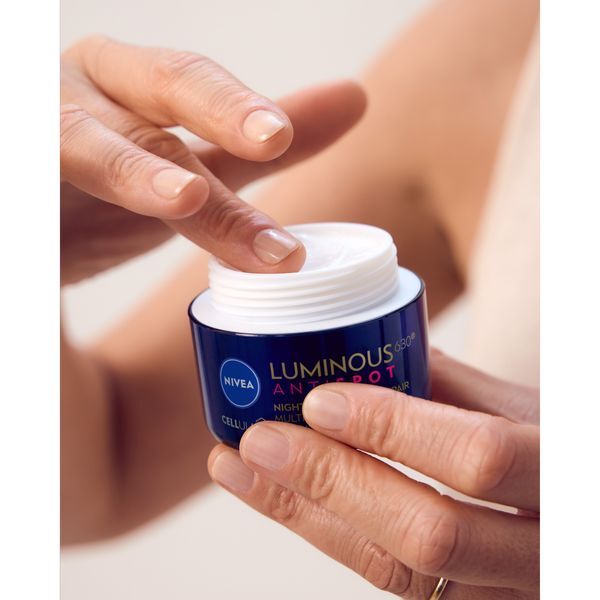 Nivea Cellular Luminous Antispot skin care gift set vietinės priežiūros priemonė