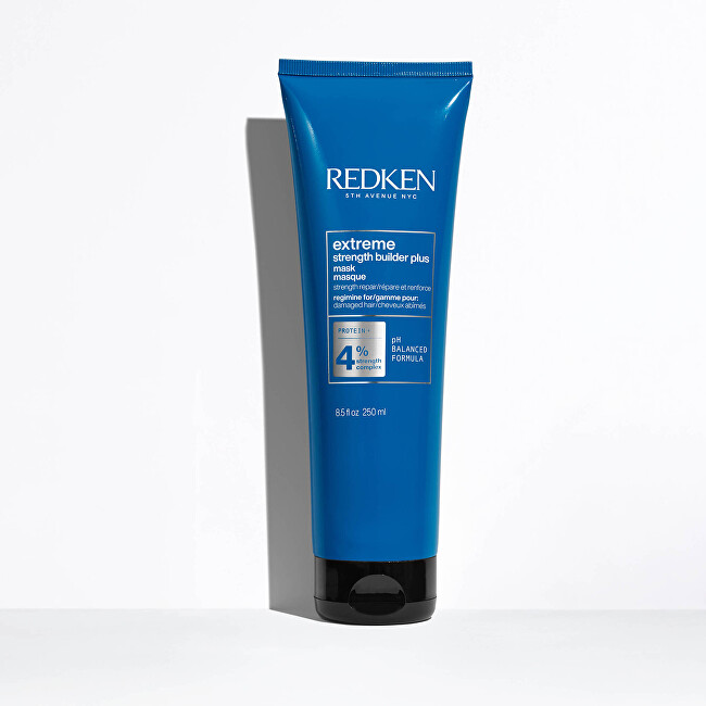 Redken Extreme Regenerating Hair ( Strength Builder Plus Mask) 250ml atstatomoji plaukų priežiūros priemonė