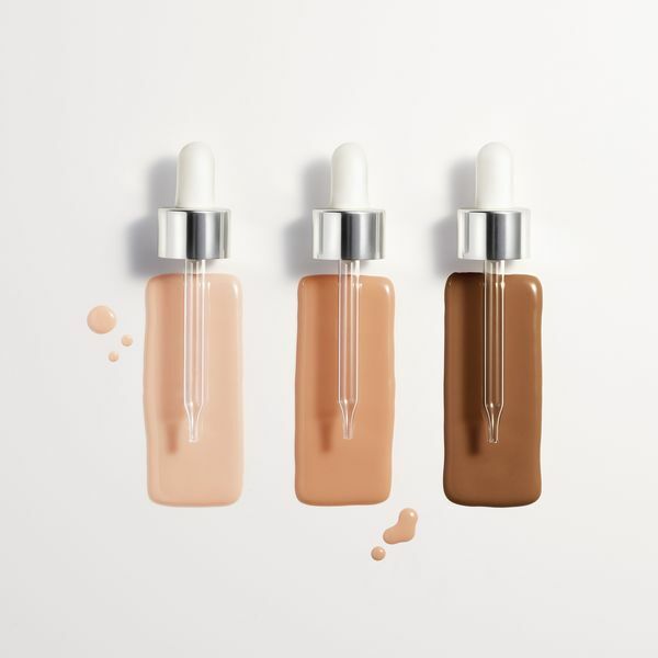 L&acute;Or&eacute;al Paris True Match Nude (Plumping Tinted Serum) 30 ml 3-4 Light Medium makiažo pagrindas