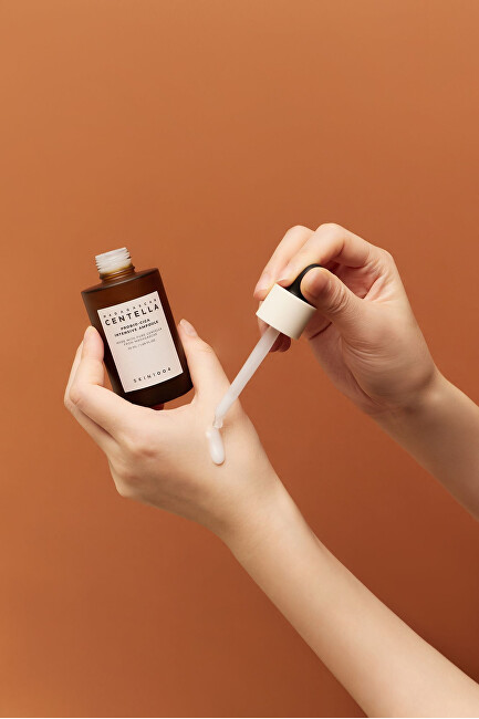 SKIN1004 Madagascar Centella Intensive Hydrating Serum (Probio-Cica Intensive Ampoule) 30ml vietinės priežiūros priemonė