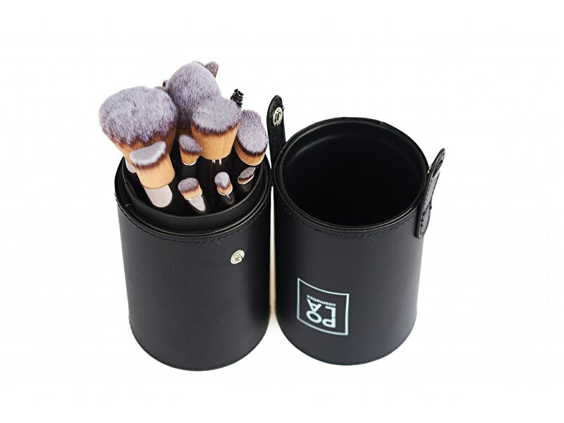 Pola Cosmetics Set of cosmetic brushes teptukas