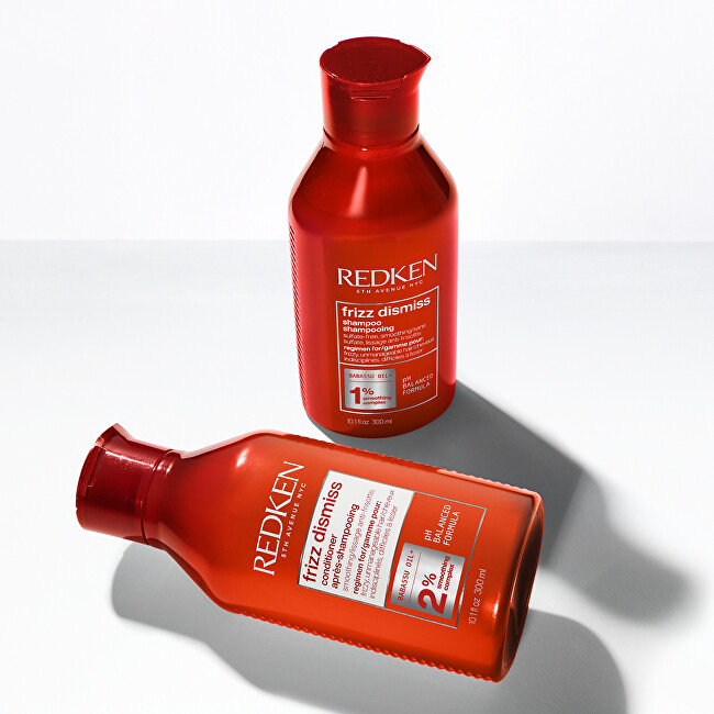 Redken Smoothing Conditioner For Unruly And Frizzy Hair Frizz Dismiss (Conditioner) 300ml plaukų balzamas