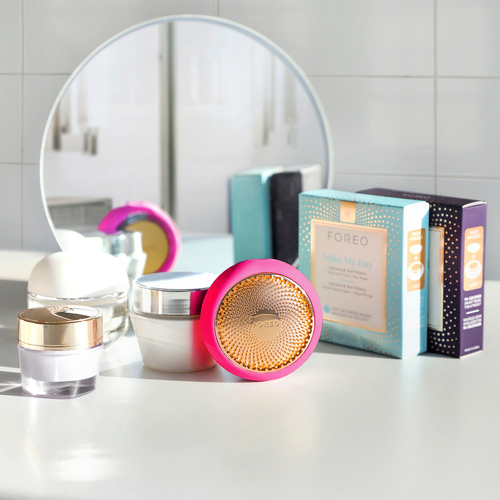 Foreo UFO &trade; 2 Sonic device for accelerating the effects of a face mask Fuchsia vietinės priežiūros priemonė