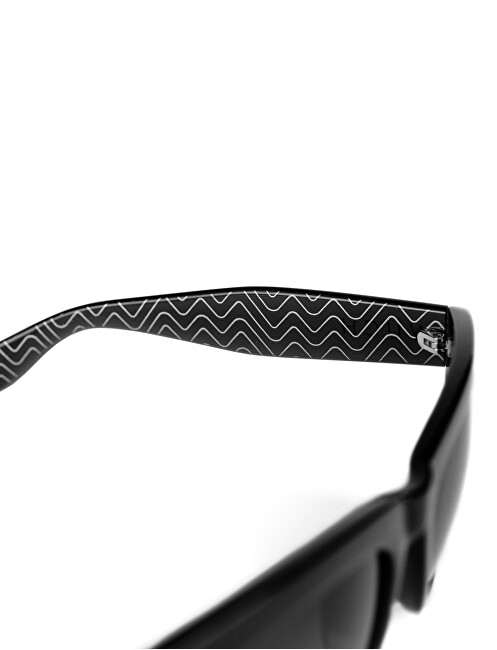 Vuch D&aacute;msk&eacute; polarizačn&iacute; slunečn&iacute; br&yacute;le Izzie Black akiniai nuo saulės