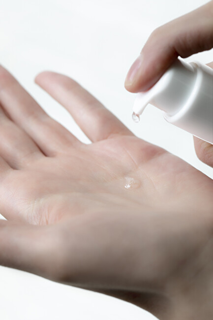 L&acute;Or&eacute;al Professionnel (Protecting Concentrate Beautifying Ends) 50 ml 50ml atstatomoji plaukų priežiūros priemonė